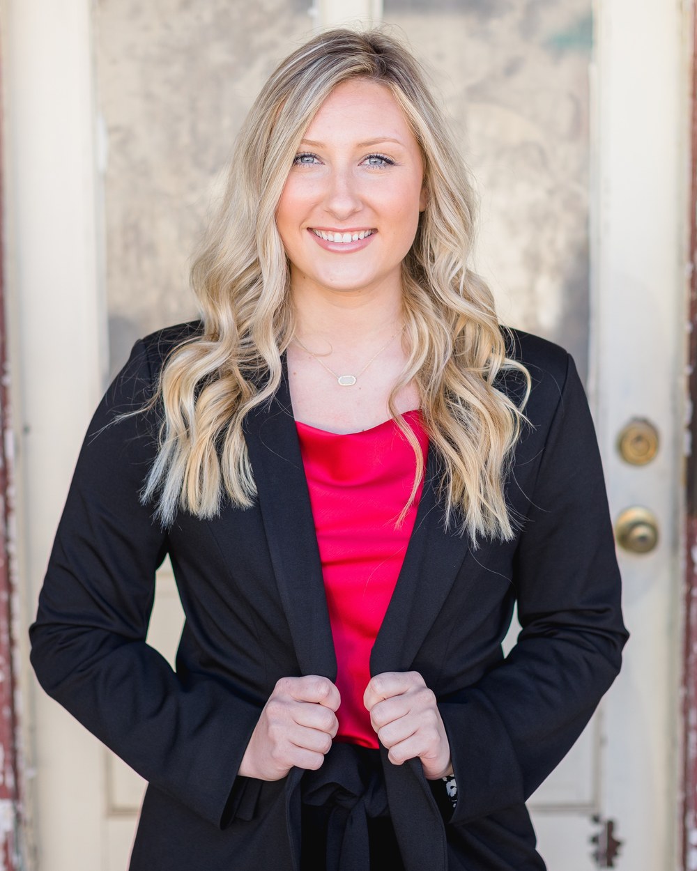 Chessney Fornes, real estate broker serving Granbury and Stephenville, Texas.