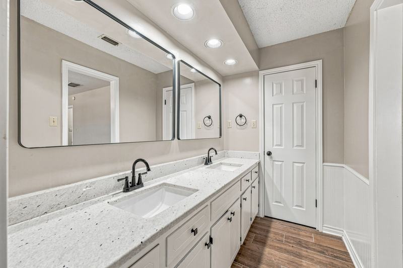 Double vanity bathroom, side view